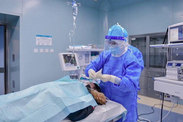 练为战！西南医大附院开展新冠肺炎疫情防控应急演练(图9)