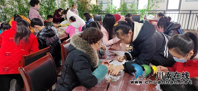 纳溪：“非遗礼包”贺新春，“文化年货”显文明(图1)