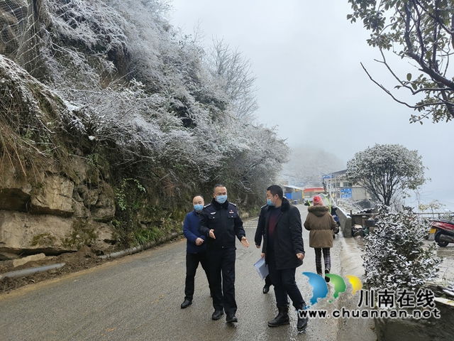 黄炜深入古蔺县石宝镇督导检查春节期间疫情防控、安全生产等各项重点工作(图4)