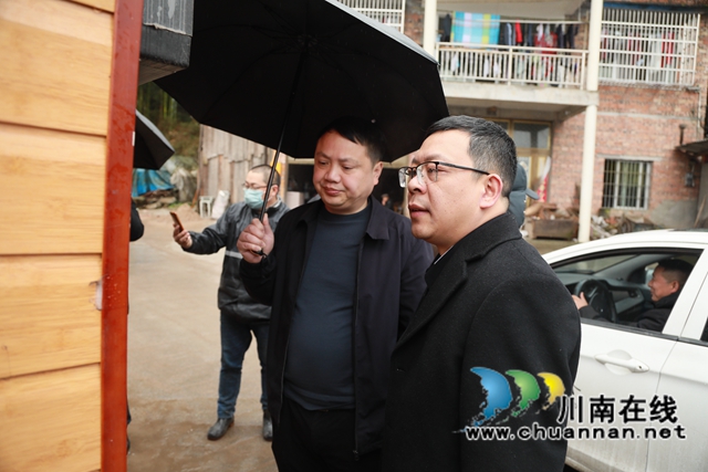 合江县领导带队开展节前安全检查(图1)