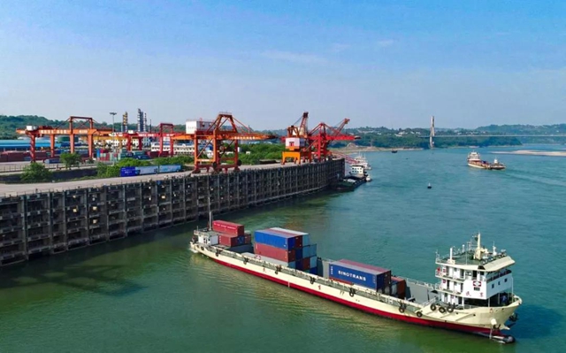 泸州市口岸物流办“三举措”助力泸州港国家临时开放水运口岸实现“开门红”(图2)