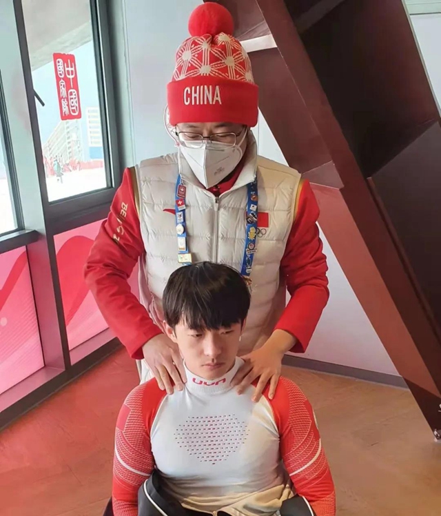 【冬奥现场】西南医大中医院人为参赛选手全程护航……(图5)