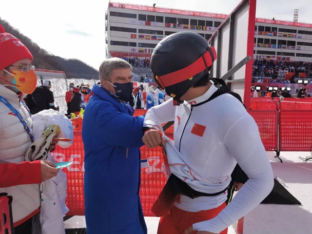 【冬奥现场】西南医大中医院人为参赛选手全程护航……(图3)