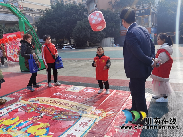 龙马潭区红星街道天立社区联合和美天立社会服务中心开展“我虎闹元宵-福满天立”主题游园活动(图2)