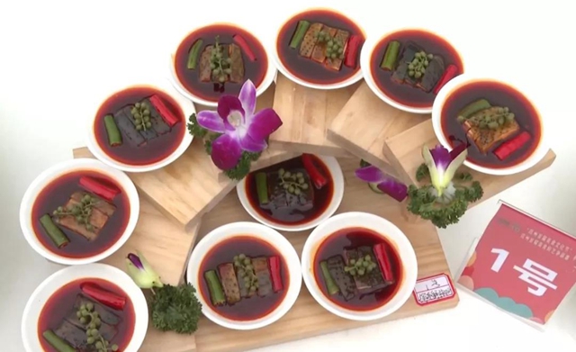 流口水！宜宾这场厨艺PK太香了！蛋圆子、椒麻鸡、烧腊、粉蒸肉……(图14)