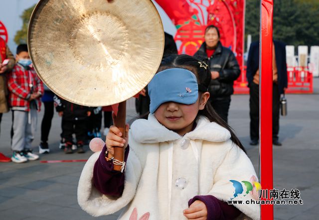 纳溪：穿汉服玩游戏，欢欢喜喜“闹元宵”(图3)