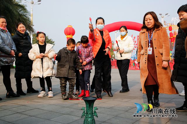 纳溪：穿汉服玩游戏，欢欢喜喜“闹元宵”(图5)