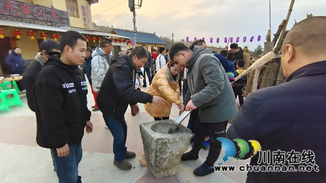 古蔺：长桌、篝火、糍粑、彝乡民俗闹元宵(图4)