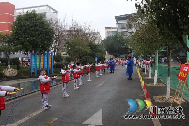 冬奥精神润城北,携手传统向未来!泸县城北小学举行虎年开学季游园活动(图1) 冬奥精神润城北,携手传统向未来!泸县城北小学举行虎年开学季游园活动(图1)