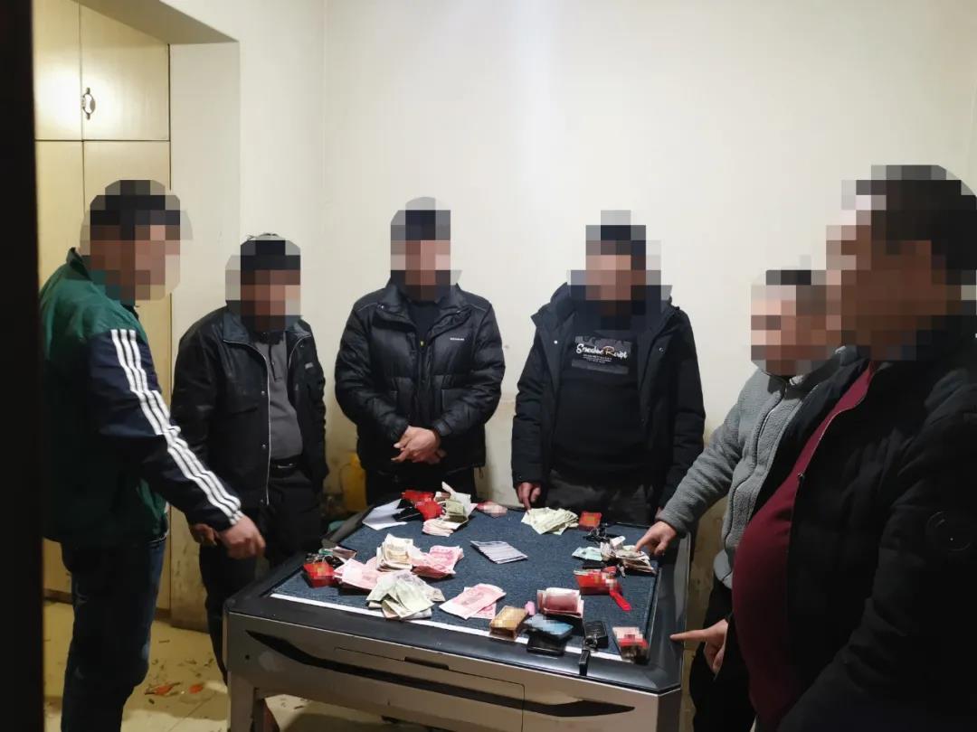 江阳公安重拳出击,严厉查处涉赌人员92名(图10) 10.jpg