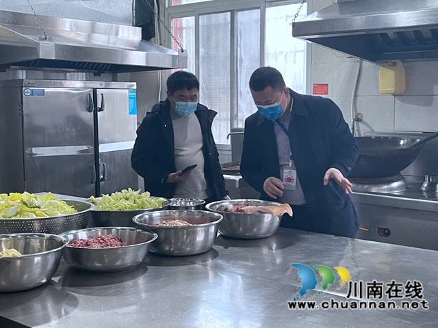 黄祖玺一行到泸县得胜小学检查指导开学疫情防控及安全工作(图5)