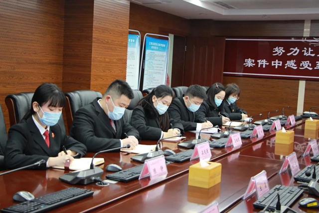 江阳法院召开“酒麒麟”法治品牌建设工作推进会(图3) 江阳法院召开“酒麒麟”法治品牌建设工作推进会(图3)