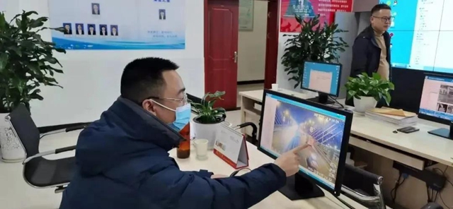 泸州警方全力寻找X!(图7) 泸州警方全力寻找X!(图7)