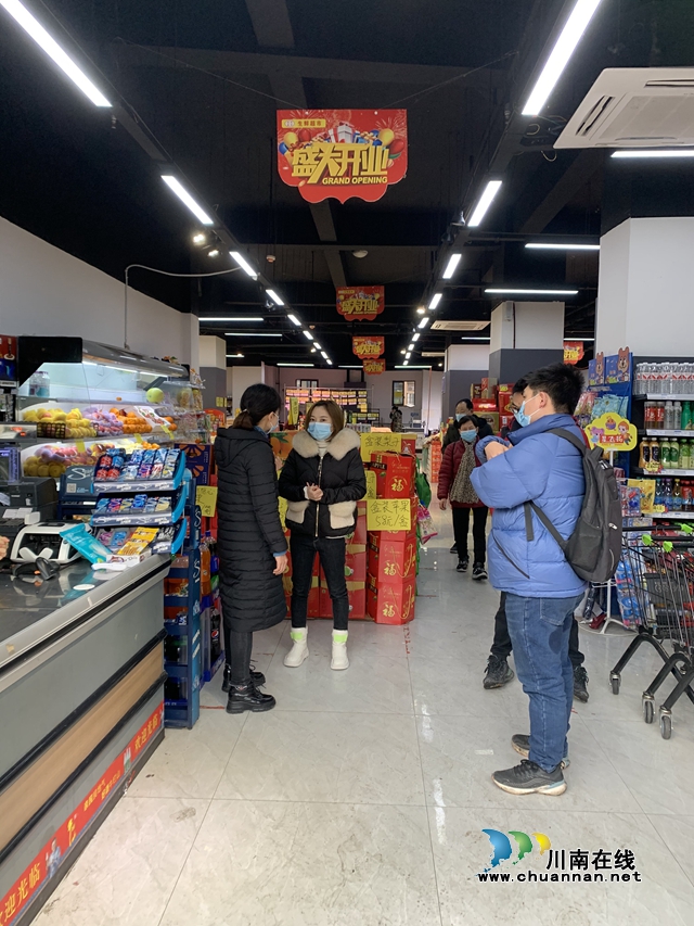 叙永县经济商务科学技术局：守好重点场所疫情防控卡口(图1)