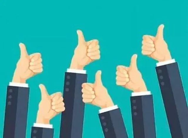 【惊险】小孩乘电梯摔倒,护士转身救人!(图5) 【惊险】小孩乘电梯摔倒,护士转身救人!(图5)