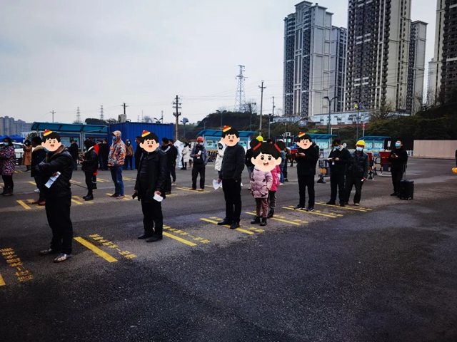 泸州：疫情下他们的身影成为最美的风景线！(图2)