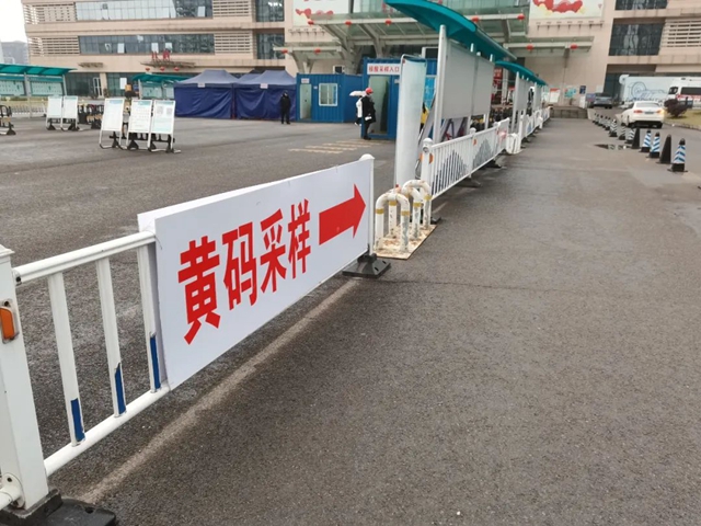 泸州：疫情下他们的身影成为最美的风景线！(图12)