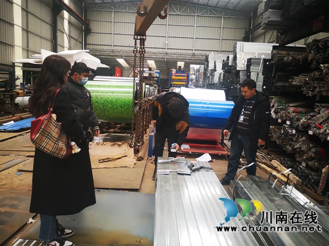 古蔺县市场监管局开展工业产品质量监督抽查(图1) 古蔺县市场监管局开展工业产品质量监督抽查(图1)