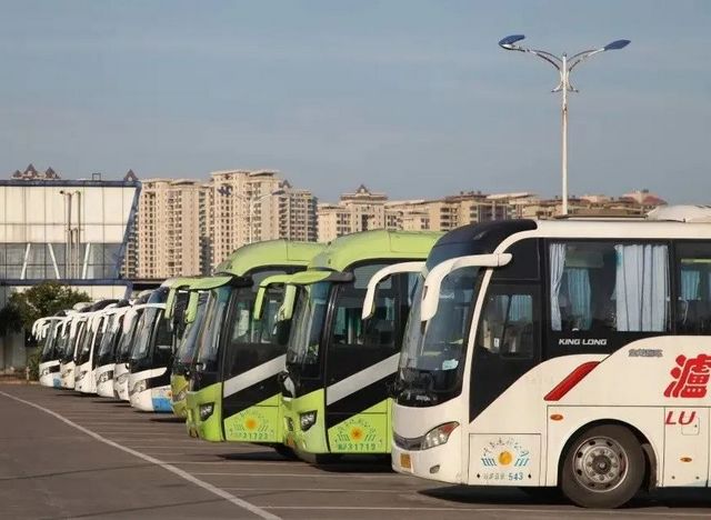 泸州交通坚守“三线”丨打造健康、平安、温馨春运(图2) 泸州交通坚守“三线”丨打造健康、平安、温馨春运(图2)