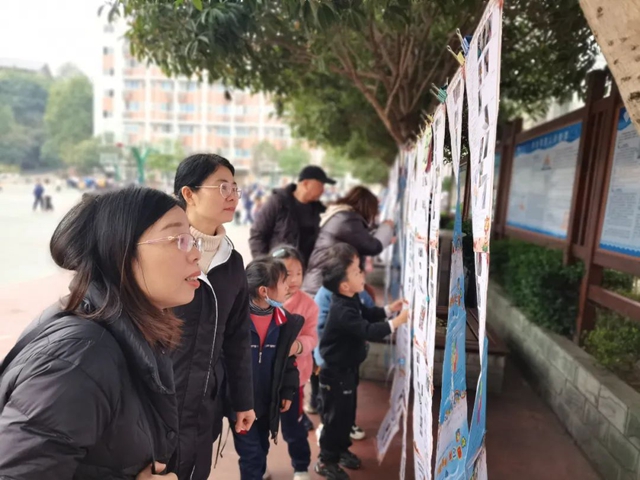 寒假更多彩，不负好时光！泸州十八中小学部寒假“七色花”红领巾特色章争章活动展示