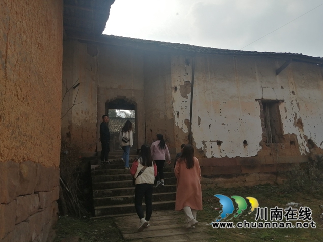 合江县榕山镇：新的社会阶层人士开展民宿调研(图1)