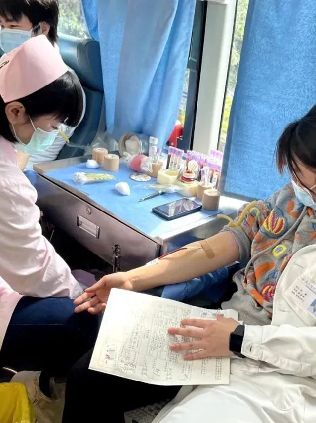 福欣非公，福欣为公｜泸州福欣医院：紧急驰援鲜血24000ml！(图5)