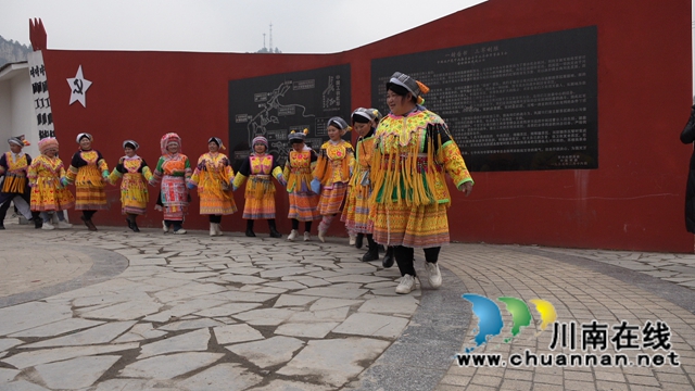 古蔺：阳春三月赶苗场，画里乡村乐繁荣(图2)