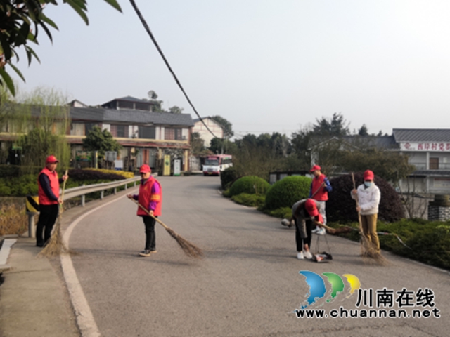 江阳区华阳街道:学雷锋,人人参与美丽乡村建设(图1) 江阳区华阳街道:学雷锋,人人参与美丽乡村建设(图1)