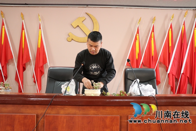 龙马潭区鱼塘街道开展“强国复兴有我 巾帼筑梦芳华”妇女节主题活动(图3)