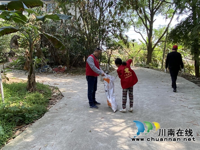 龙马潭区鱼塘街道：扬雷锋精神，展志愿风采(图1)