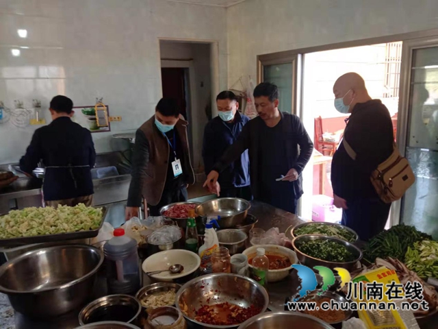 江阳区市场监管局开展景区农家乐食品安全专项检查(图2)