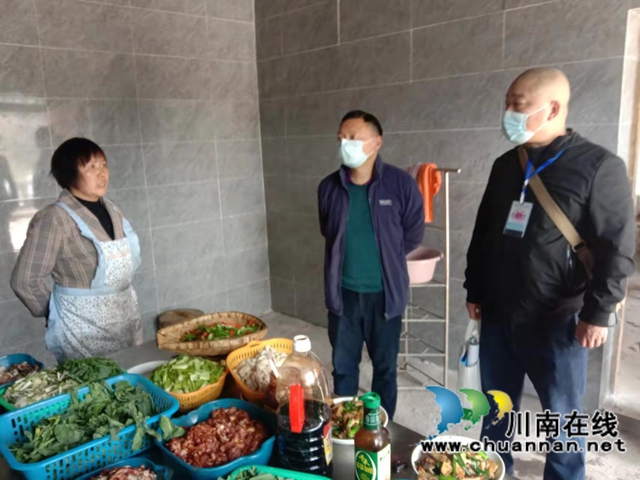 江阳区市场监管局开展景区农家乐食品安全专项检查(图4)