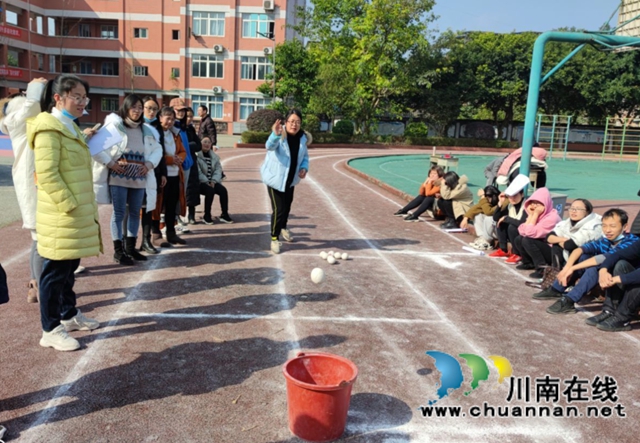 泸县百和镇五通中心小学校开展“三八”节女教师关爱行动(图1)