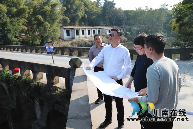 章磊到泸县云龙镇督导河道治理工作(图2)