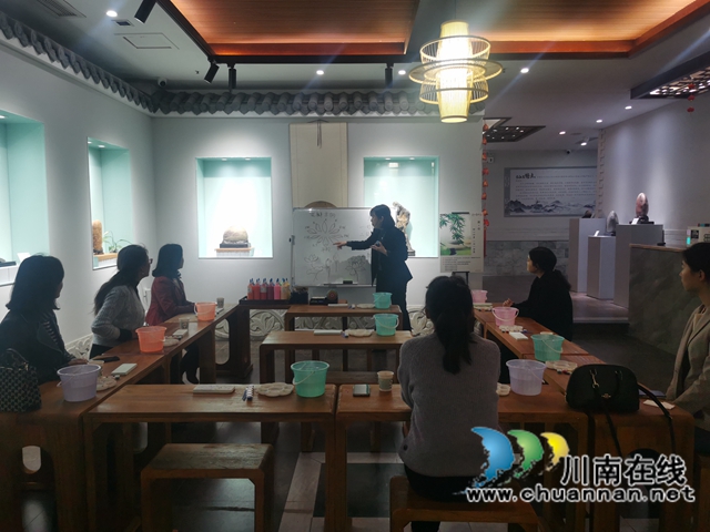 幸福三月天，最美女神节！致公党江阳区基层委联合直属总支开展庆祝三八节主题活动(图4)