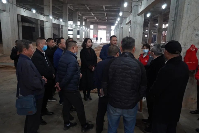 泸州市酒业发展局、酒类行业协会领导专家调研中国沈酒庄(图5)