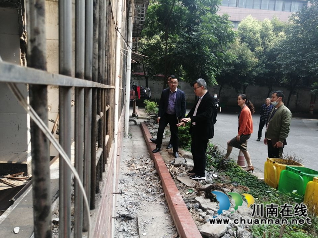 龙马潭区小市街道杜家街社区：人大代表上门倾听民声、解“烦心事”(图1)
