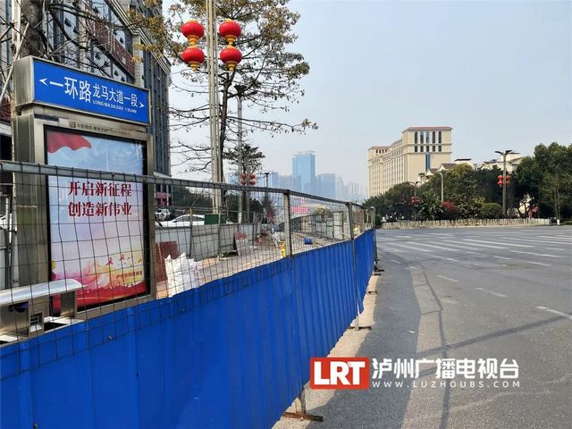 下周,泸州沱三桥桥头将新增车道(图2) 下周,泸州沱三桥桥头将新增车道(图2)