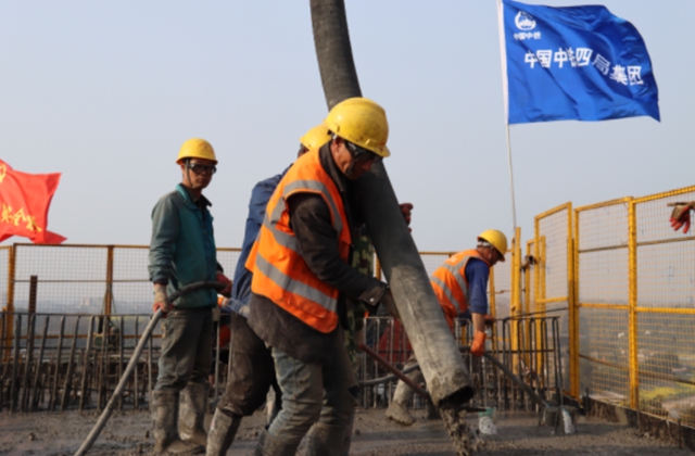 新进展！渝昆高铁最长连续梁开始施工(图2)