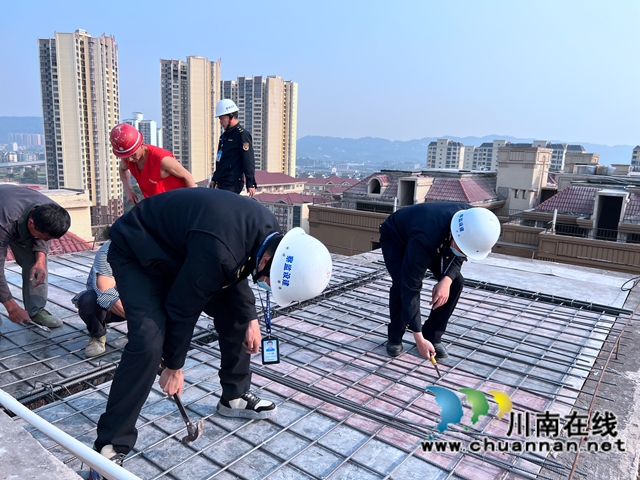 坚持违建源头管控，泸县综合行政执法局重拳出击(图1)