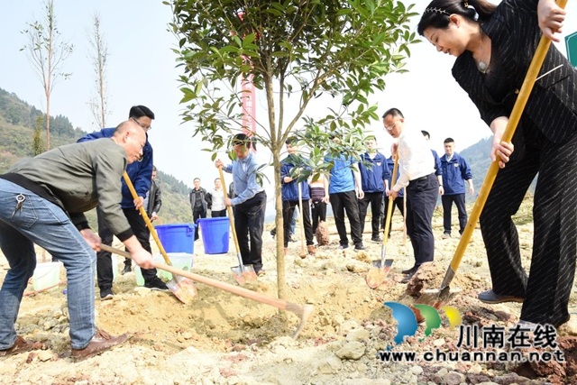 义务植树齐参与 多彩古蔺添新绿(图1) 义务植树齐参与 多彩古蔺添新绿(图1)