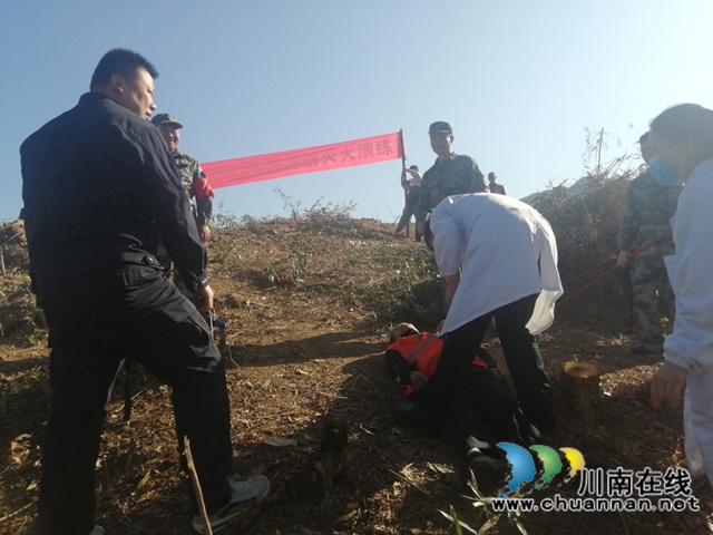 合江县榕山镇开展统战人士森林防灭火应急演练(图2)