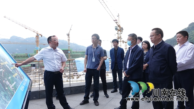 四川省统计局党组成员、副局长何健到古蔺调研投资项目建设工作(图1) 四川省统计局党组成员、副局长何健到古蔺调研投资项目建设工作(图1)