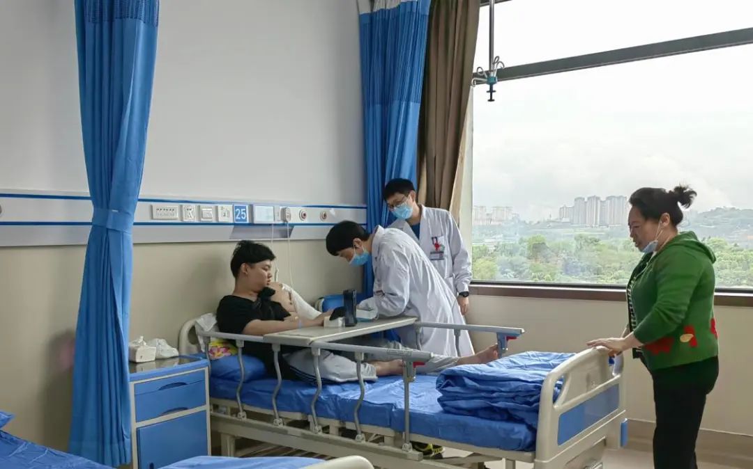 泸州市中医医院城南院区开诊第一天|内附就诊攻略(图8) 泸州市中医医院城南院区开诊第一天|内附就诊攻略(图8)