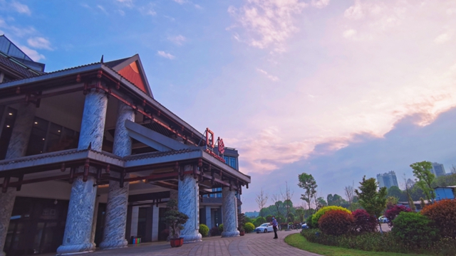 泸州市中医医院新院区开诊，患者发朋友圈点赞！(图2)