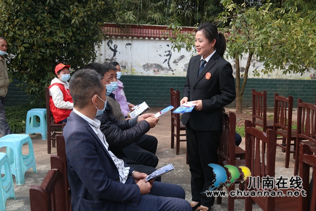 纳溪区法院：反诈宣传进乡镇，安全防范入人心(图3)