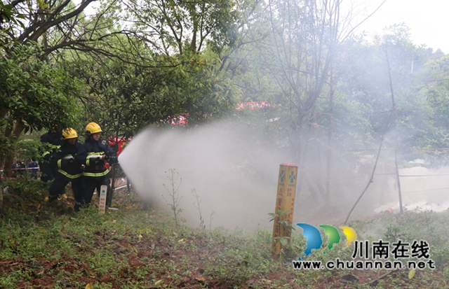 龙马潭区鱼塘街道:以练为“战”,防范未“燃”(图1) 龙马潭区鱼塘街道:以练为“战”,防范未“燃”(图1)