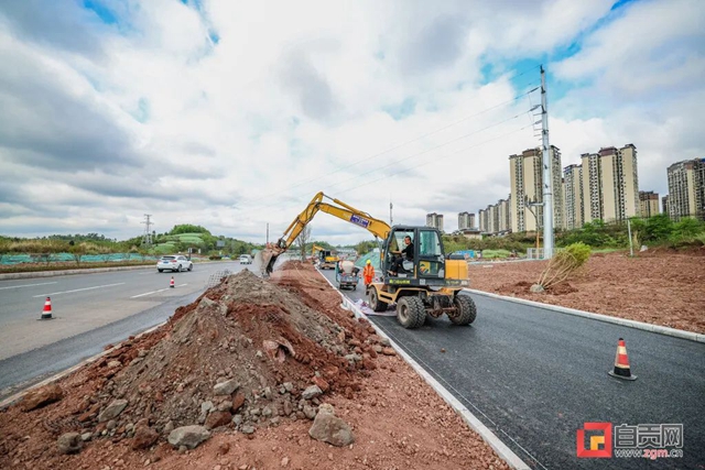 @自贡人，G348这段路实现全辐车道临时通车！(图3)