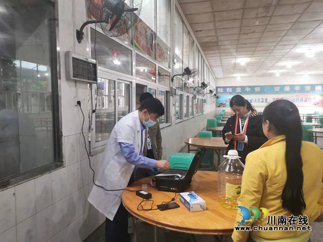你点我检 江阳区邻玉街道开展学校食品安全快速监测(图2)