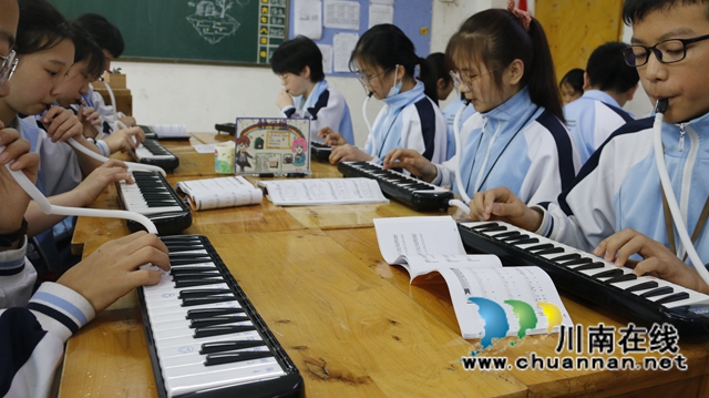 音符舞动，青春飞扬！合江中学开展课后服务特色活动(图2)